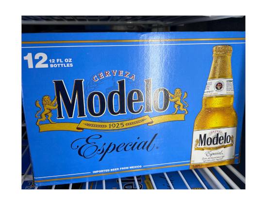 Order Modelo Especial, 12pk-12oz bottle beer (4.4% ABV) food online from Starfox Liquor store, Champaign on bringmethat.com