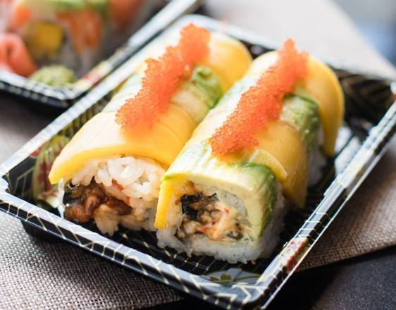 Order Osaka Roll food online from Osaka sushi express & fresh fruit smoothies store, Chicago on bringmethat.com