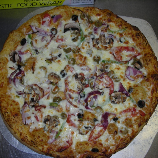 Order Veggie Lovers Pizza food online from Renner Pizza & Grill store, Richardson on bringmethat.com