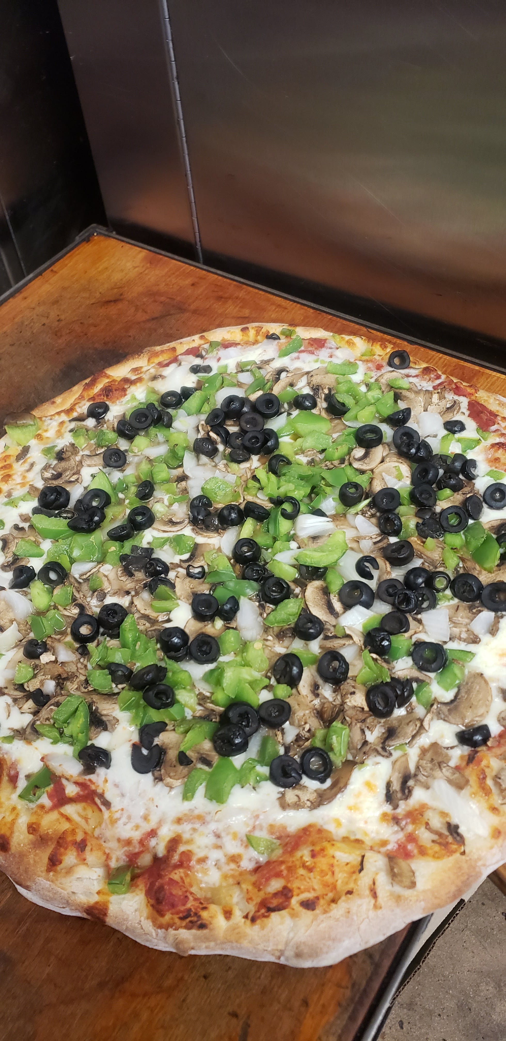 Order Veggie Pizza - Personal 8" food online from Red Devil Pizza store, Covina on bringmethat.com