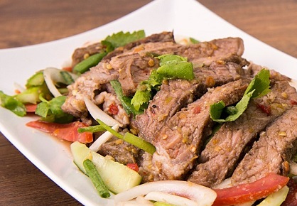 Order Salad-Grilled Beef (Yum Nuer) food online from Issara Thai Cuisine store, Huntington Beach on bringmethat.com