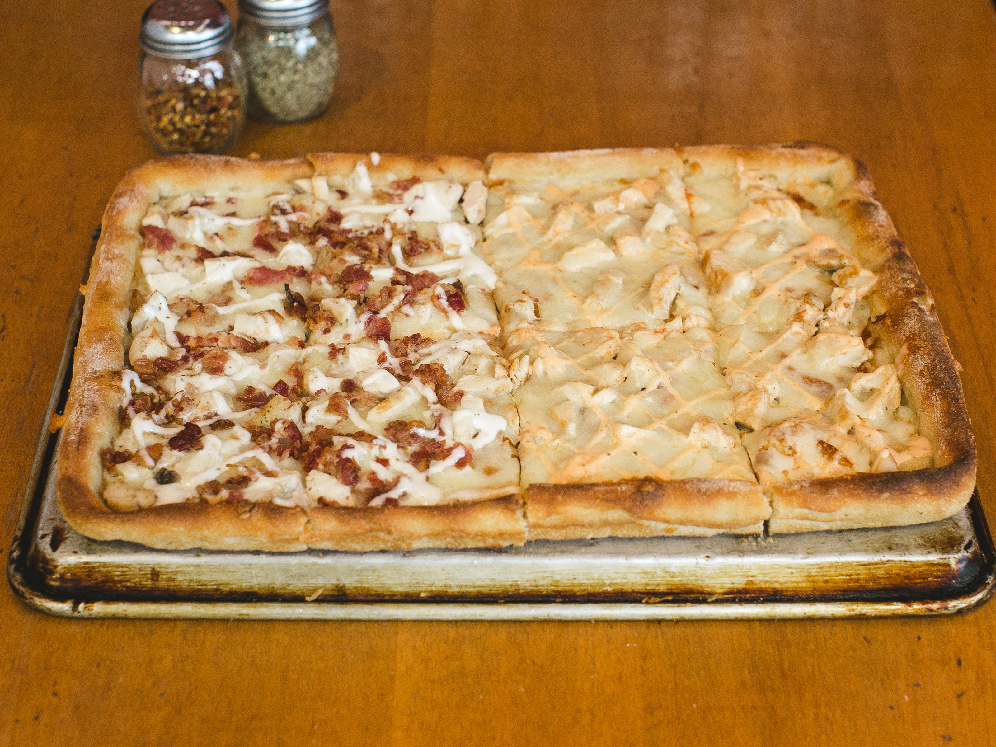Order Buffalo Chicken Artisan Pan Pizza food online from Gennaro's Pizza store, Pottstown on bringmethat.com