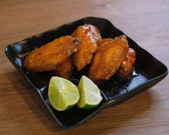 Order Salted Pepper Chicken Wings food online from Mr. Green Bubble store, Oakland on bringmethat.com