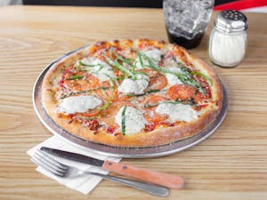 Order 12" Pizza Margherita food online from Pasta Party store, Orange on bringmethat.com
