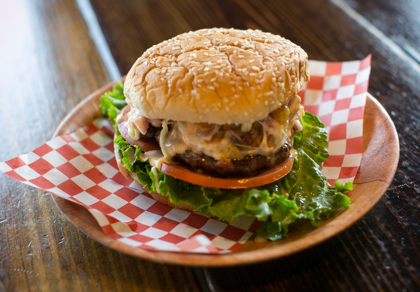 Order Burger/Hawaiana Hamburguesa food online from Las Delicias De La Abuela store, Duluth on bringmethat.com