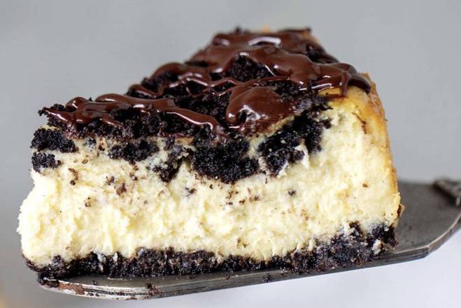Order Oreo cheesecake  food online from Sheshe pizza store, New York on bringmethat.com