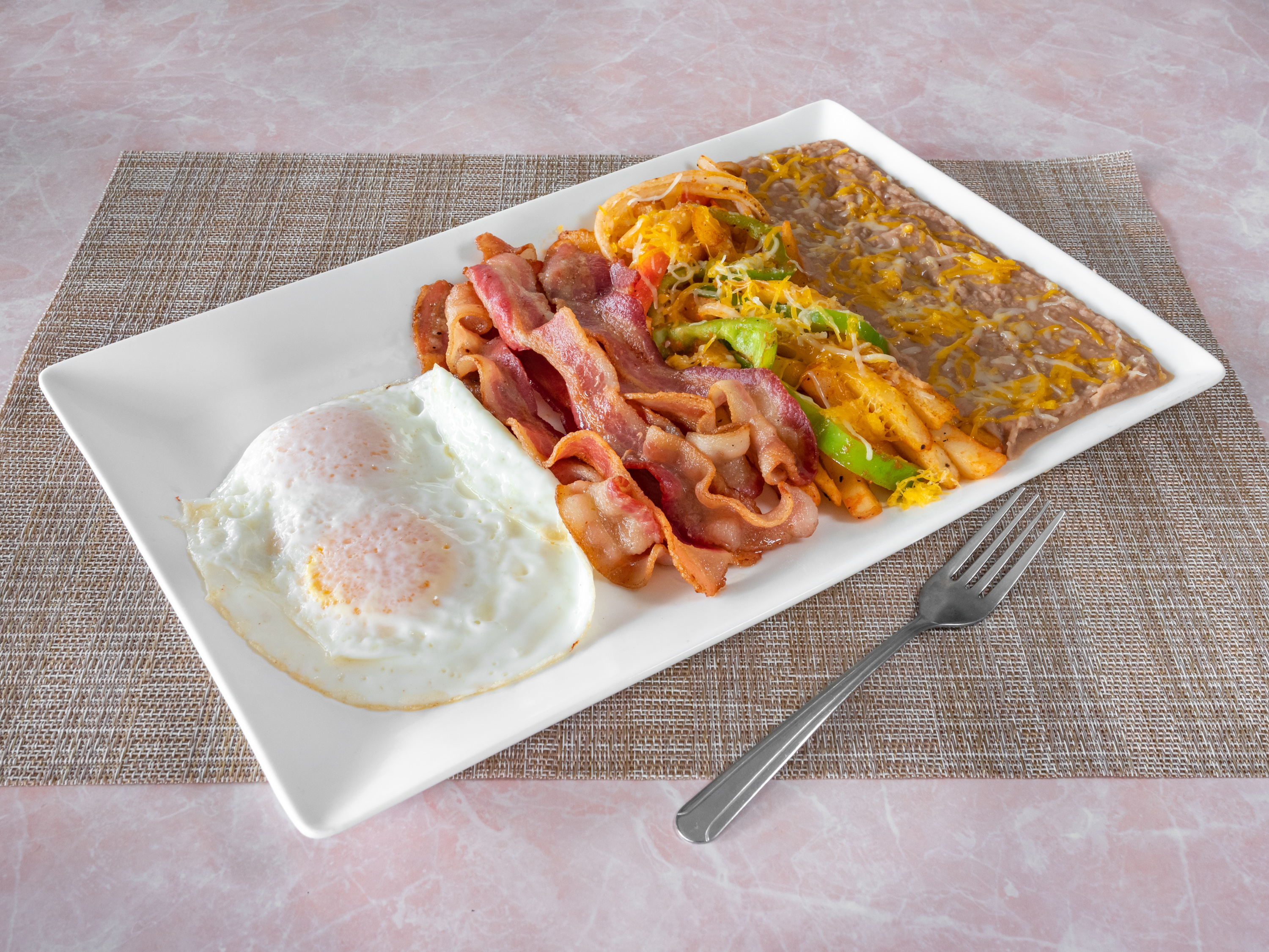 Order Bacon and Eggs Breakfast Plate food online from Taqueria Super Pollo store, Salinas on bringmethat.com
