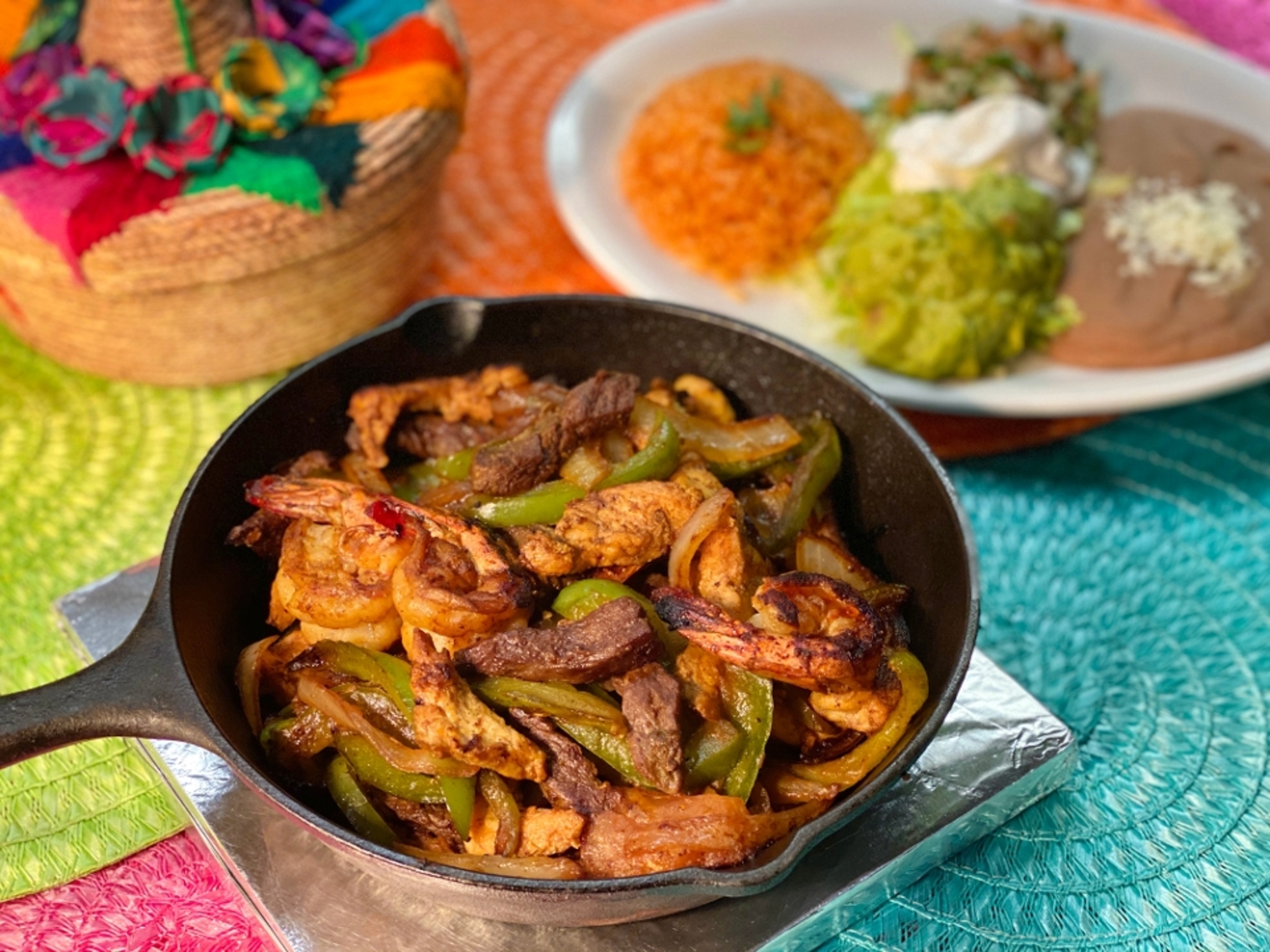 Order Combo Fajitas food online from Fiesta mexicana store, Chicago on bringmethat.com