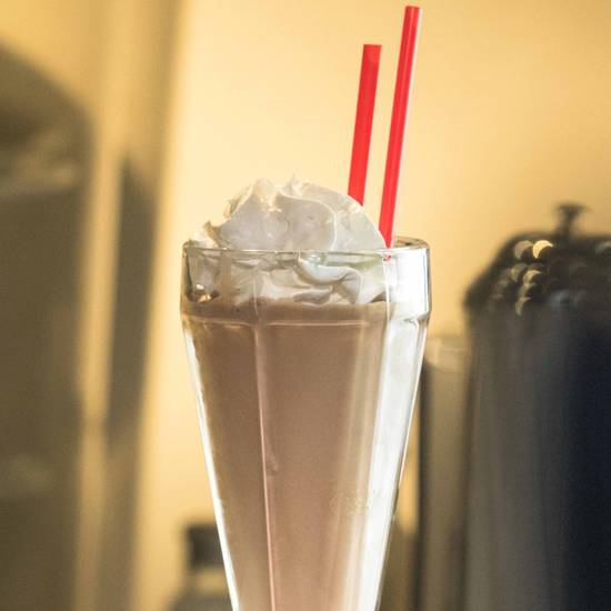 Order 25. Peanut Butter  Cup Shake food online from Cafe 50's store, Los Angeles on bringmethat.com