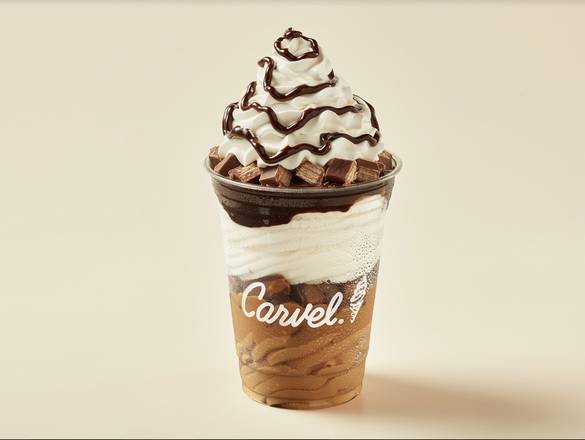 Order REESE'S & KIT KAT Duo Sundae Dasher food online from Carvel store, East Northport on bringmethat.com