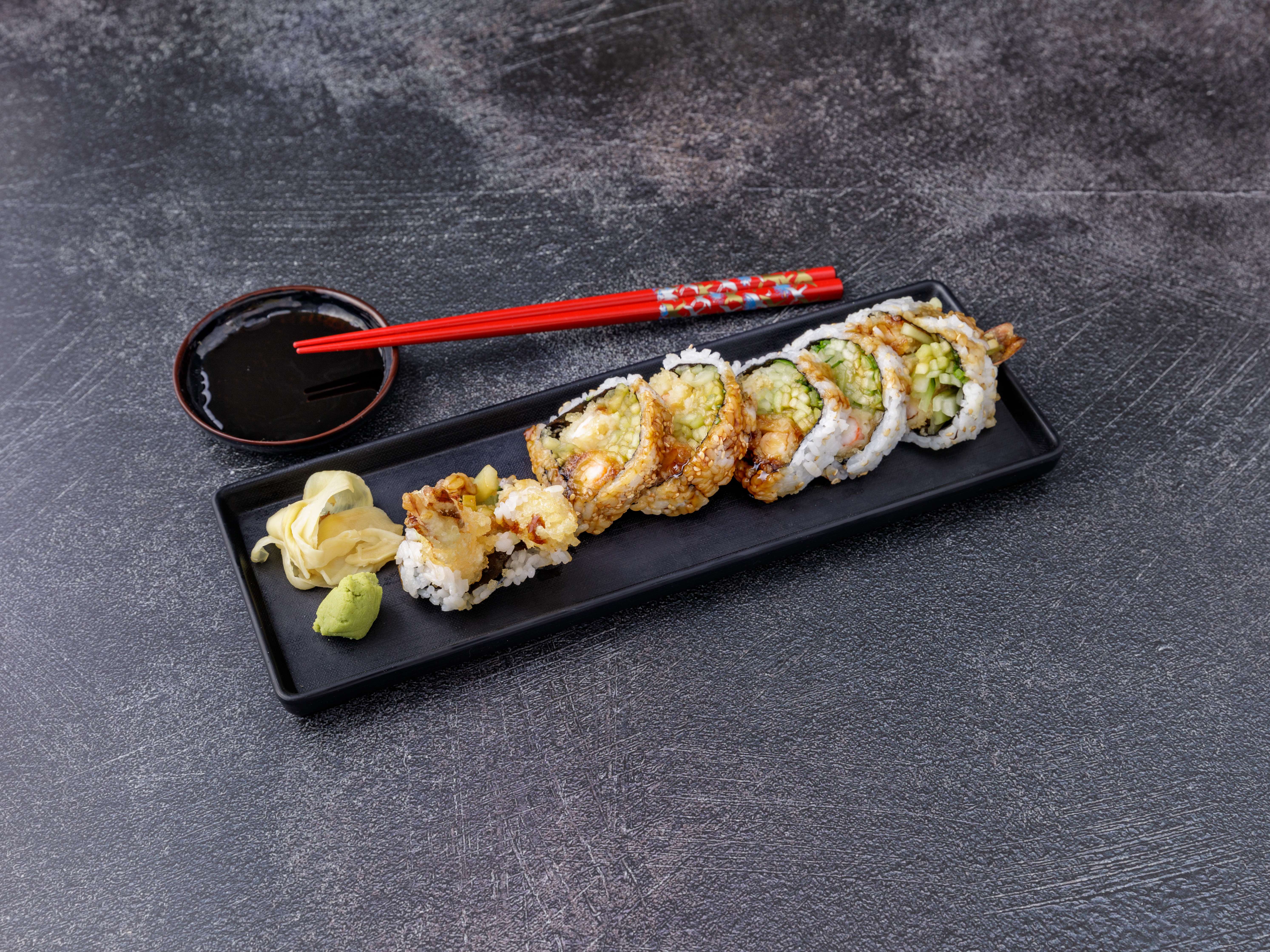 Order 9. Shrimp Tempura Roll food online from Sushi Yu 2 store, New York on bringmethat.com
