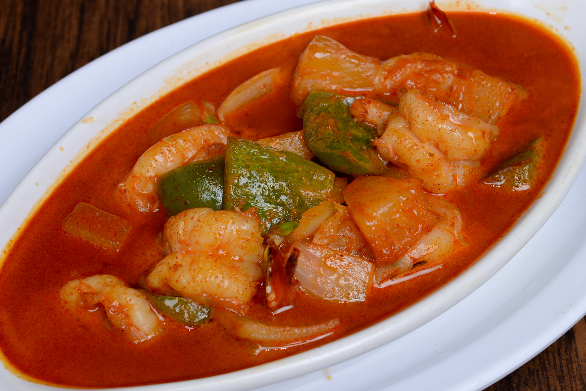 Order 77B. Pineapple Shrimp Curry food online from Rincome Restaurant store, Northridge on bringmethat.com