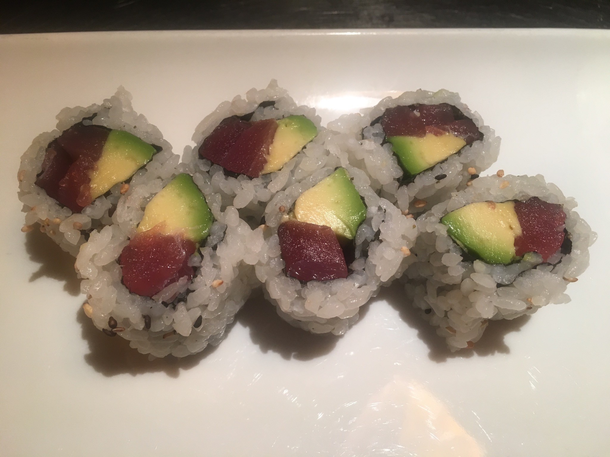 Order Tuna Avocado Roll food online from Yama Sushi store, New York on bringmethat.com