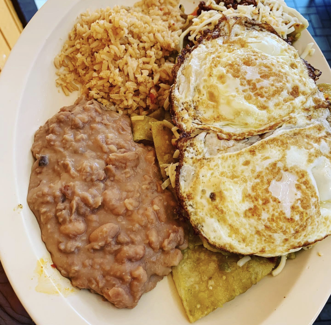 Order Veggie Chilaquiles food online from Taqueria Mixteca store, Dayton on bringmethat.com