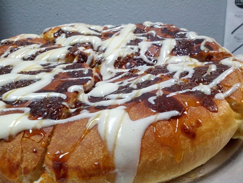 Order Cinnamon Pizza food online from Yr Pizza Planet store, Dinuba on bringmethat.com
