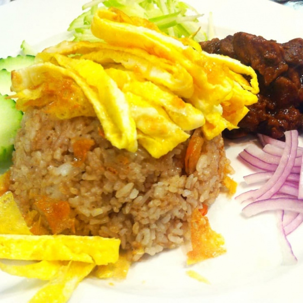 Order Khao Kluk Kapi Fried Rice food online from Chaba Thai Kitchen store, San Diego on bringmethat.com