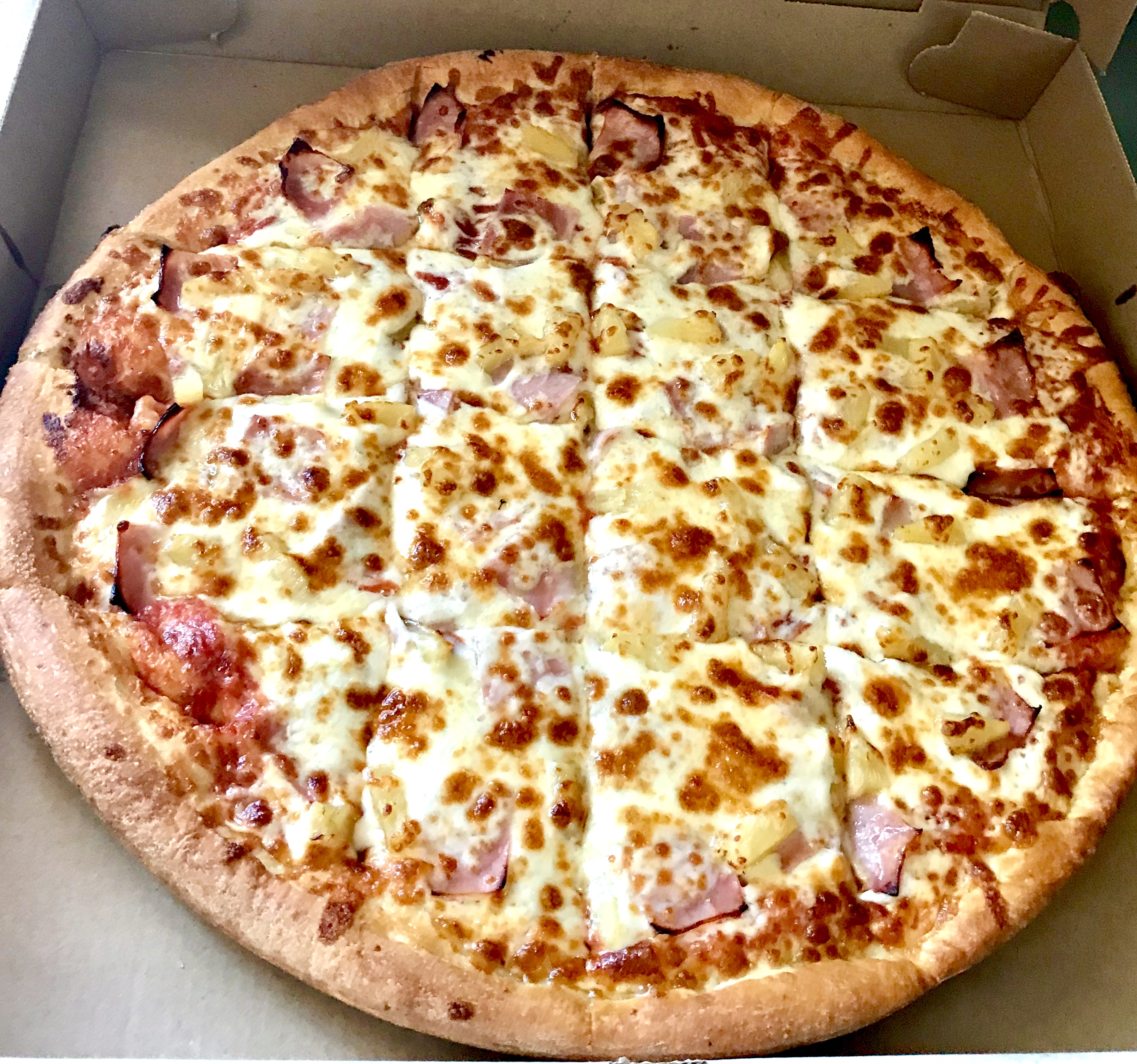 Order Hawaiian Specialty Pizza food online from Baco's Pizza store, Enfield on bringmethat.com