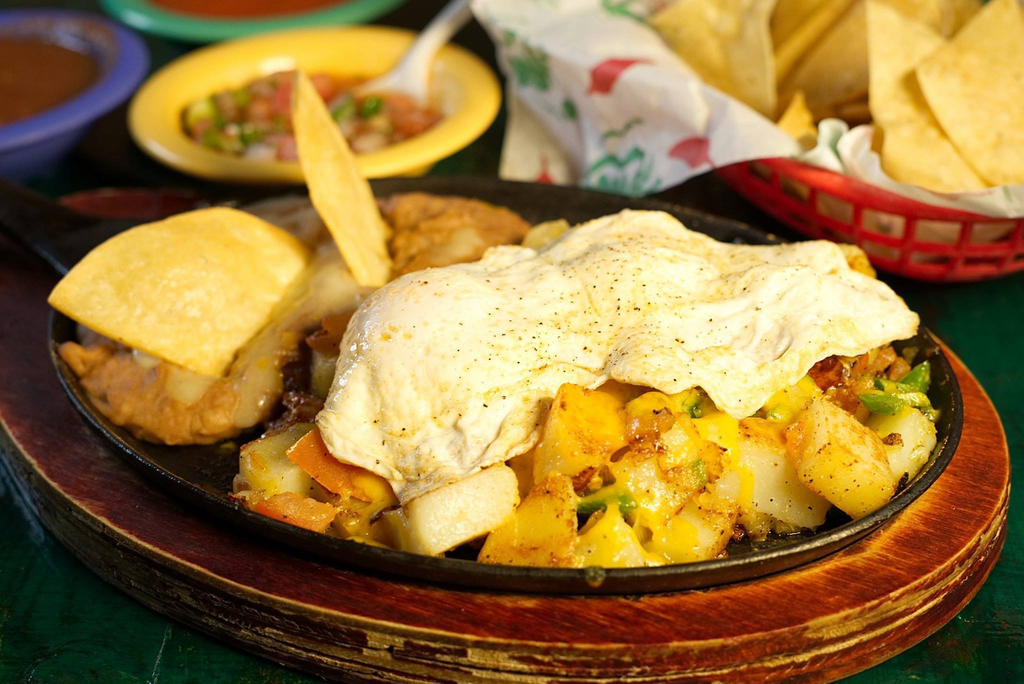 Order La Morena Mexican Skillet food online from La Morena Restaurant & Cantina store, El Paso on bringmethat.com