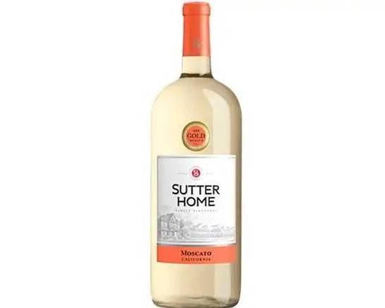 Order Sutter Home Moscato, 1.5L wine (10.0% ABV) food online from Bushwick store, Brooklyn on bringmethat.com