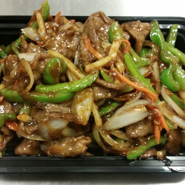 Order Black Pepper Beef  Entree food online from Hong Kong Delights store, Oakland on bringmethat.com