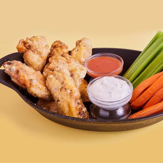 Order Garlic Parmesan Wings food online from Chubby Pie store, Oakland on bringmethat.com