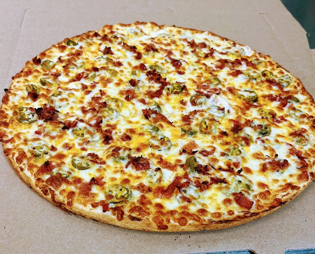 Order Jalapeno Popper Pizza - Small 9" food online from Jimmy's Pizza store, Cold Spring on bringmethat.com