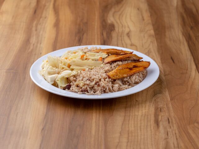 Order Veggie Plate Meal food online from Coconut Grove store, Lawrenceville on bringmethat.com