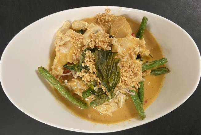 Order Panang Curry food online from Le Dish Asian Fusion store, Hamilton on bringmethat.com