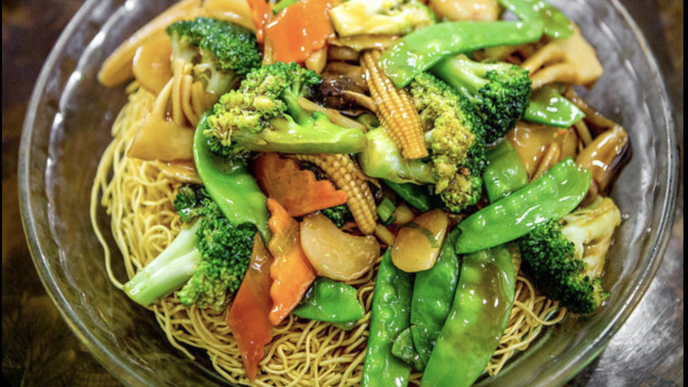 Order Mixed Vegetable Pan Fried Noodle food online from Deluxe Green Bo Restaurant store, New York on bringmethat.com