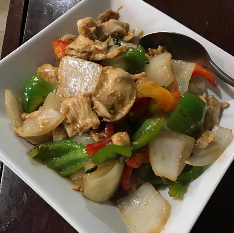 Order Mint Chicken food online from Wanya Thai Restaurant store, Canyon Country on bringmethat.com
