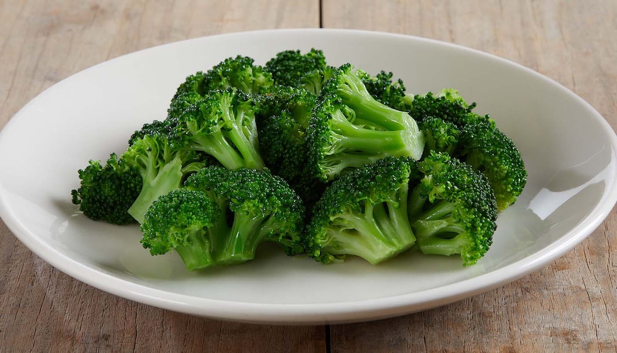 Order Broccoli food online from Bj Restaurant & Brewhouse store, Lewisville on bringmethat.com