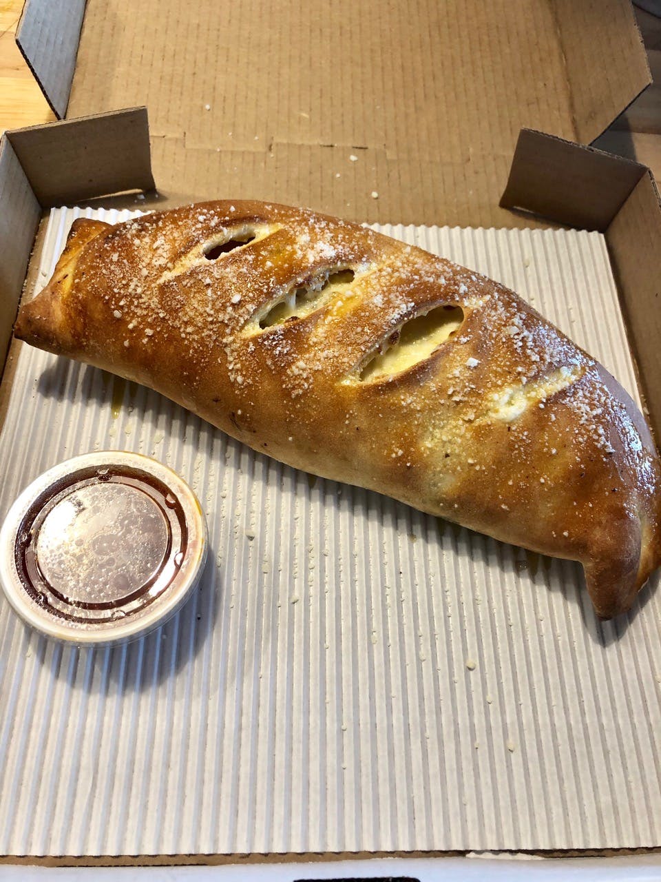 Order Cheese Stromboli - Stromboli food online from Sals Family Pizza store, Nashville on bringmethat.com