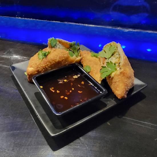 Order Jalapeno Cream Cheese Egg Rolls food online from Heroes Tap House store, Salem on bringmethat.com