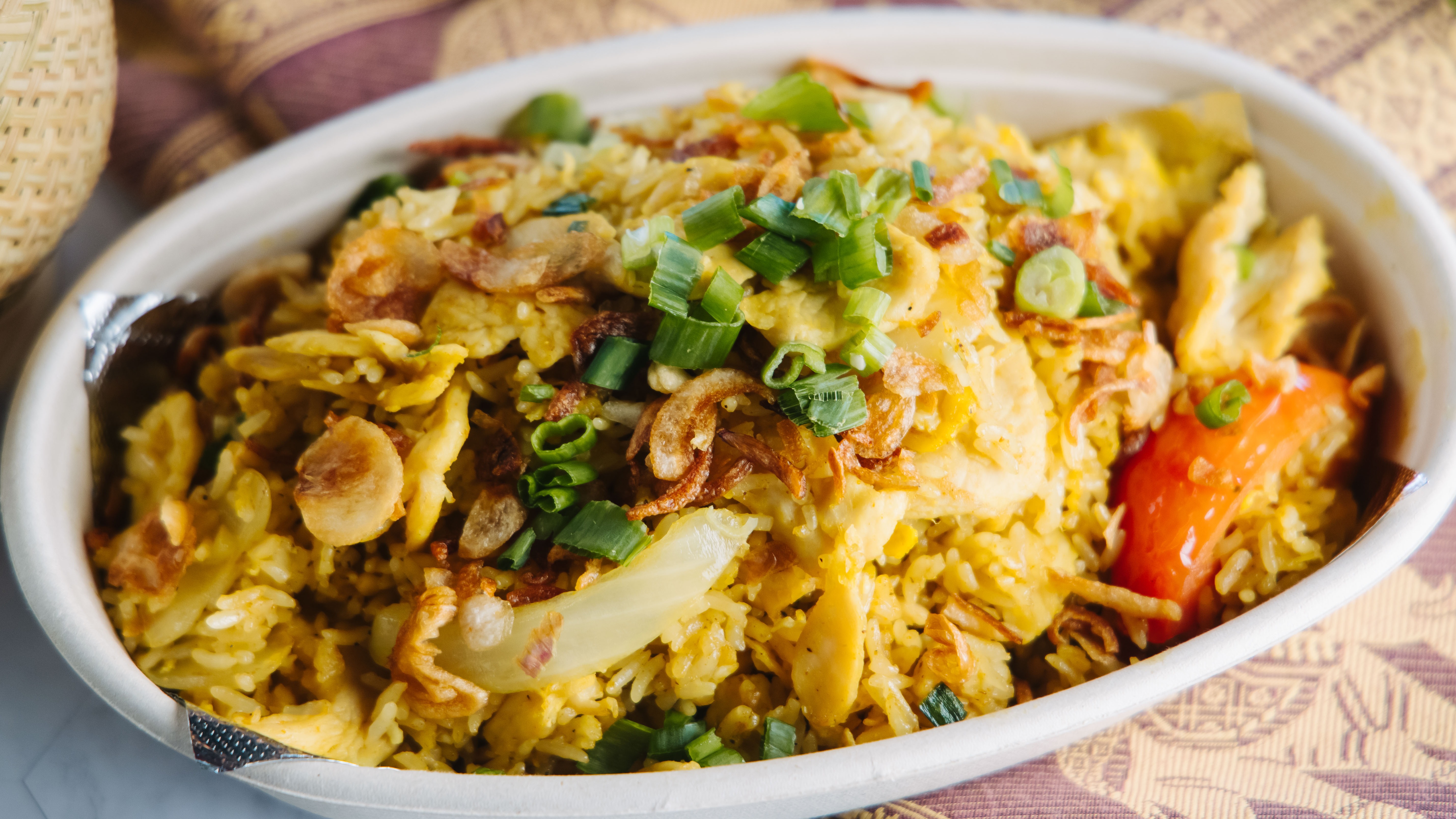 Order 26. Curry Fried Rice food online from Zaap Kitchen Of Casa Linda store, Dallas on bringmethat.com