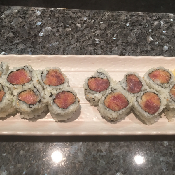Order Spicy Tuna Roll food online from Maguro House store, Franklin on bringmethat.com