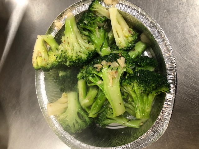 Order Side of Broccoli with Garlic Oil food online from Nino's Pizza & Restaurant store, Hillsdale on bringmethat.com