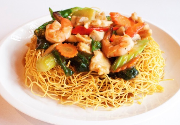 Order S13. House Special Pan Fried Noodle food online from Mr. Rice store, Rahway on bringmethat.com