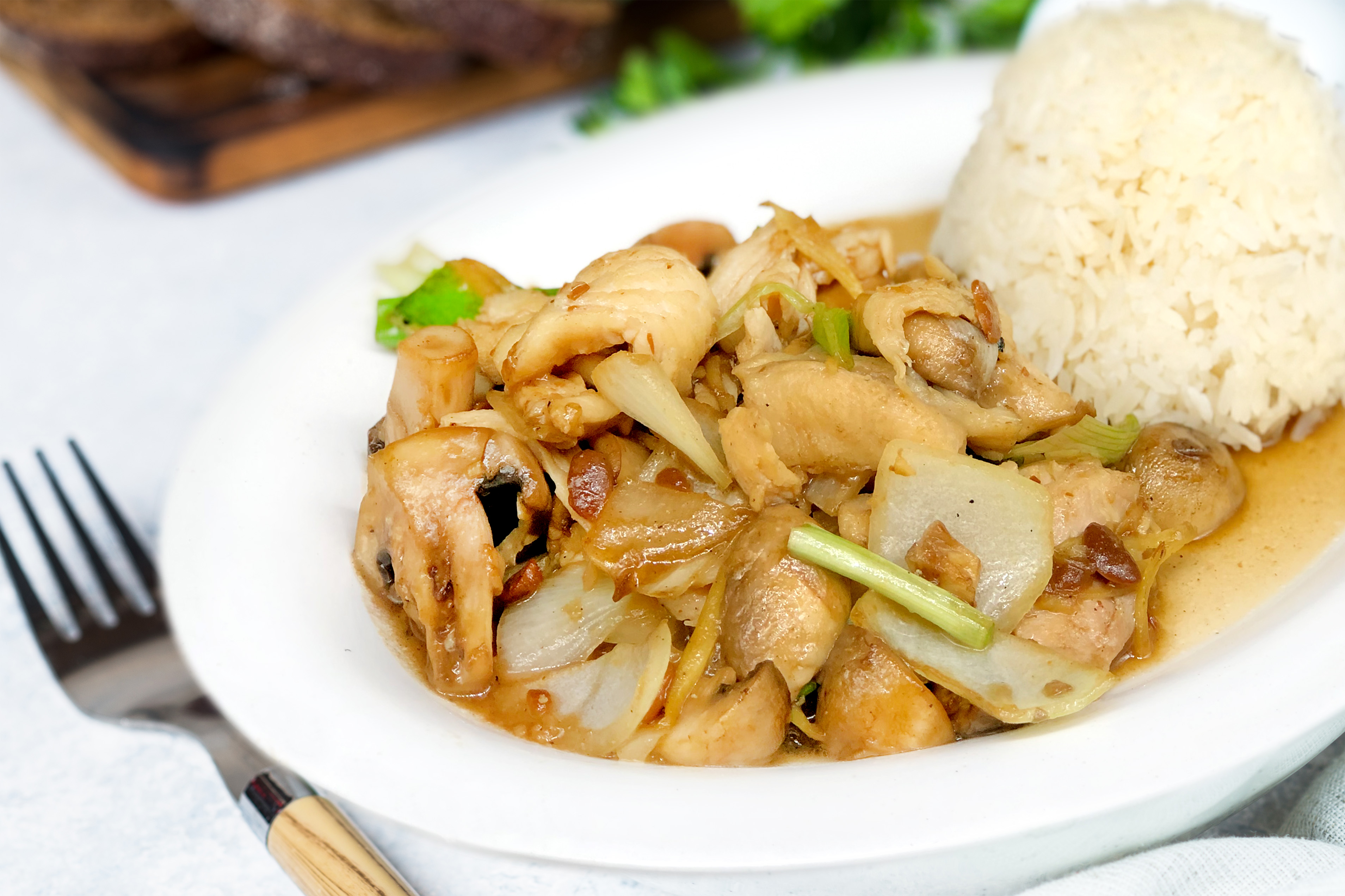Order Ginger and Mushroom food online from Ubon Thai Kitchen store, Torrance on bringmethat.com