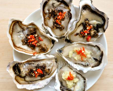Order Steamed Oyster (6 pcs) food online from Juicy Crab Seafood And Steak House store, Manheim Township on bringmethat.com