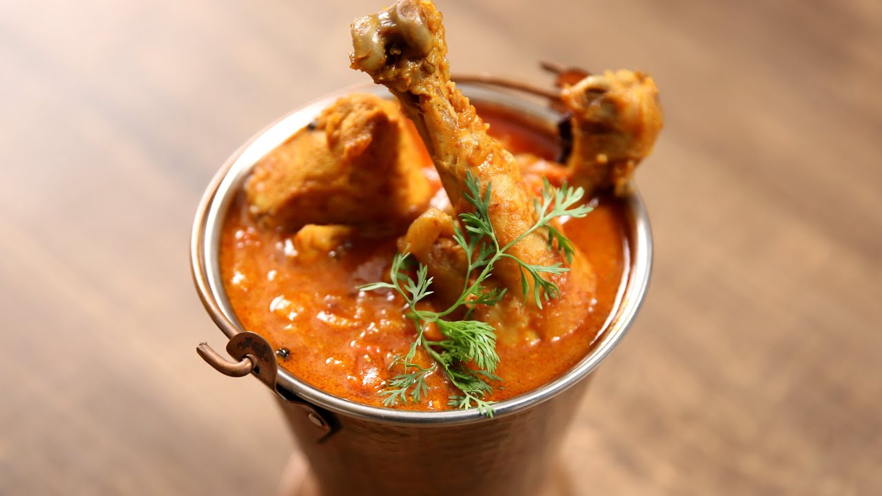 Order Balti Chicken food online from Oasis Palace Restaurant store, Newark on bringmethat.com