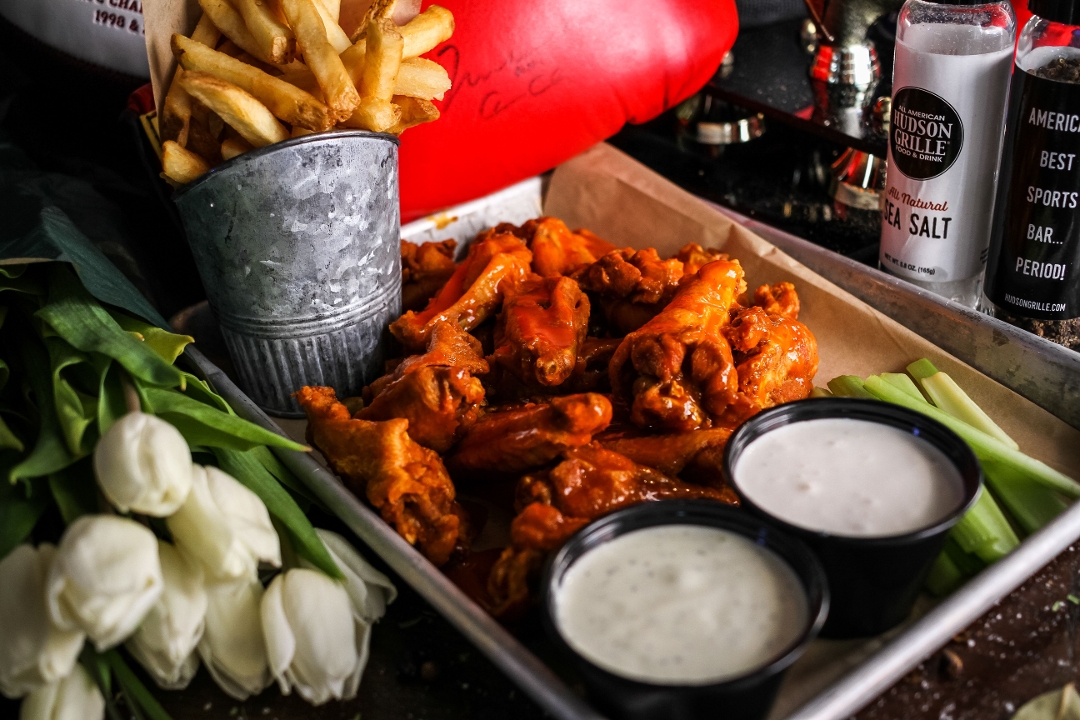 Order 20 Wings food online from Hudson Grille- Kennesaw store, Kennesaw on bringmethat.com