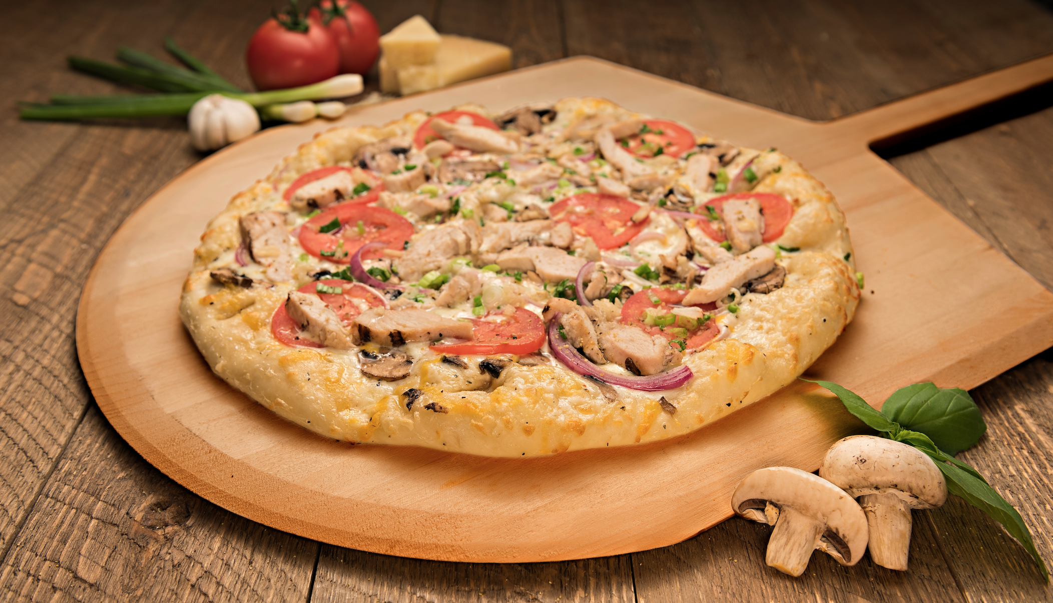 Order Garlic Chicken Pizza food online from Me-N-Ed's Pizzeria store, Nipomo on bringmethat.com
