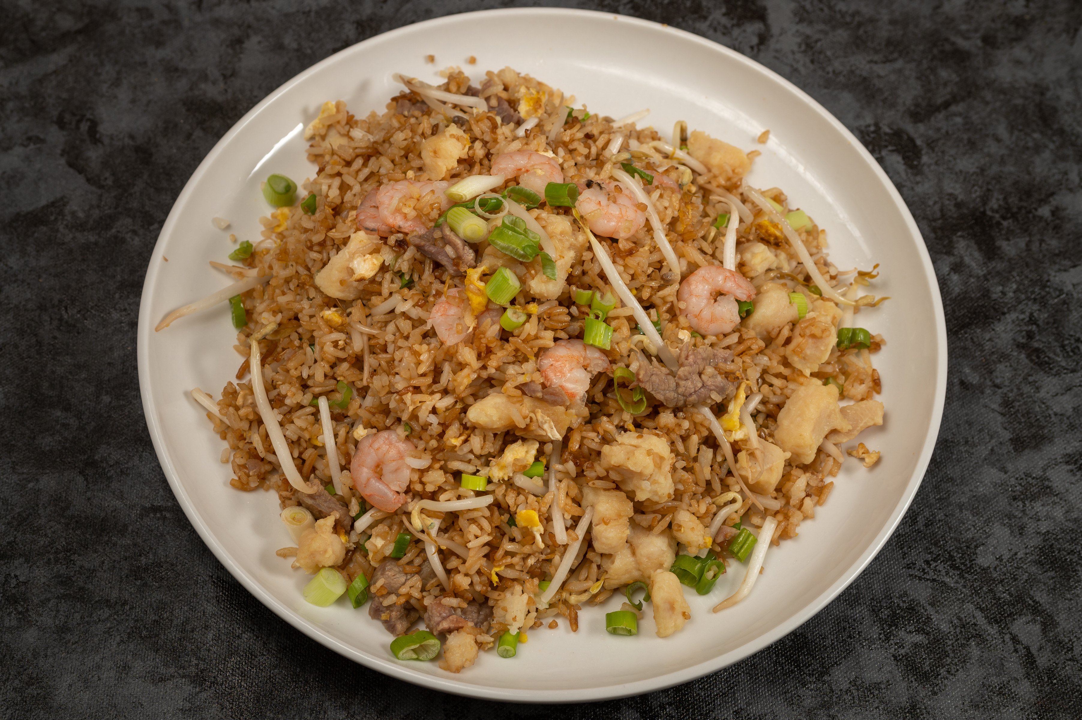 Order 25. Combination Fried Rice 本楼炒饭 food online from Yen Ching Chinese Restaurant store, Naperville on bringmethat.com