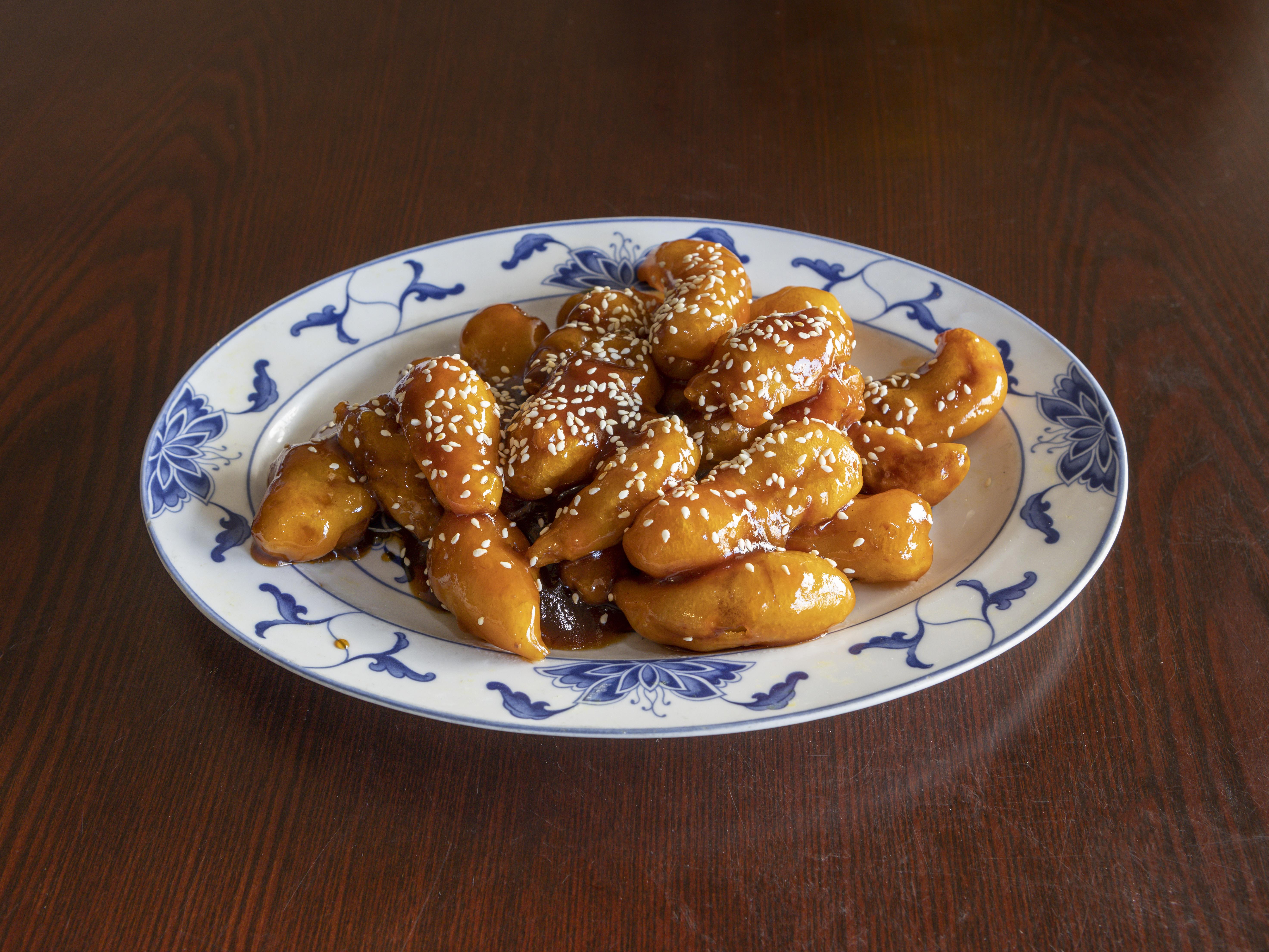 Order C19. Sesame Chicken food online from Lucky China store, Kennesaw on bringmethat.com