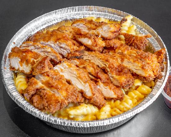 Order Homemade Mac N' Cheese Topped with Fried Chicken food online from Pollo store, Berkeley on bringmethat.com