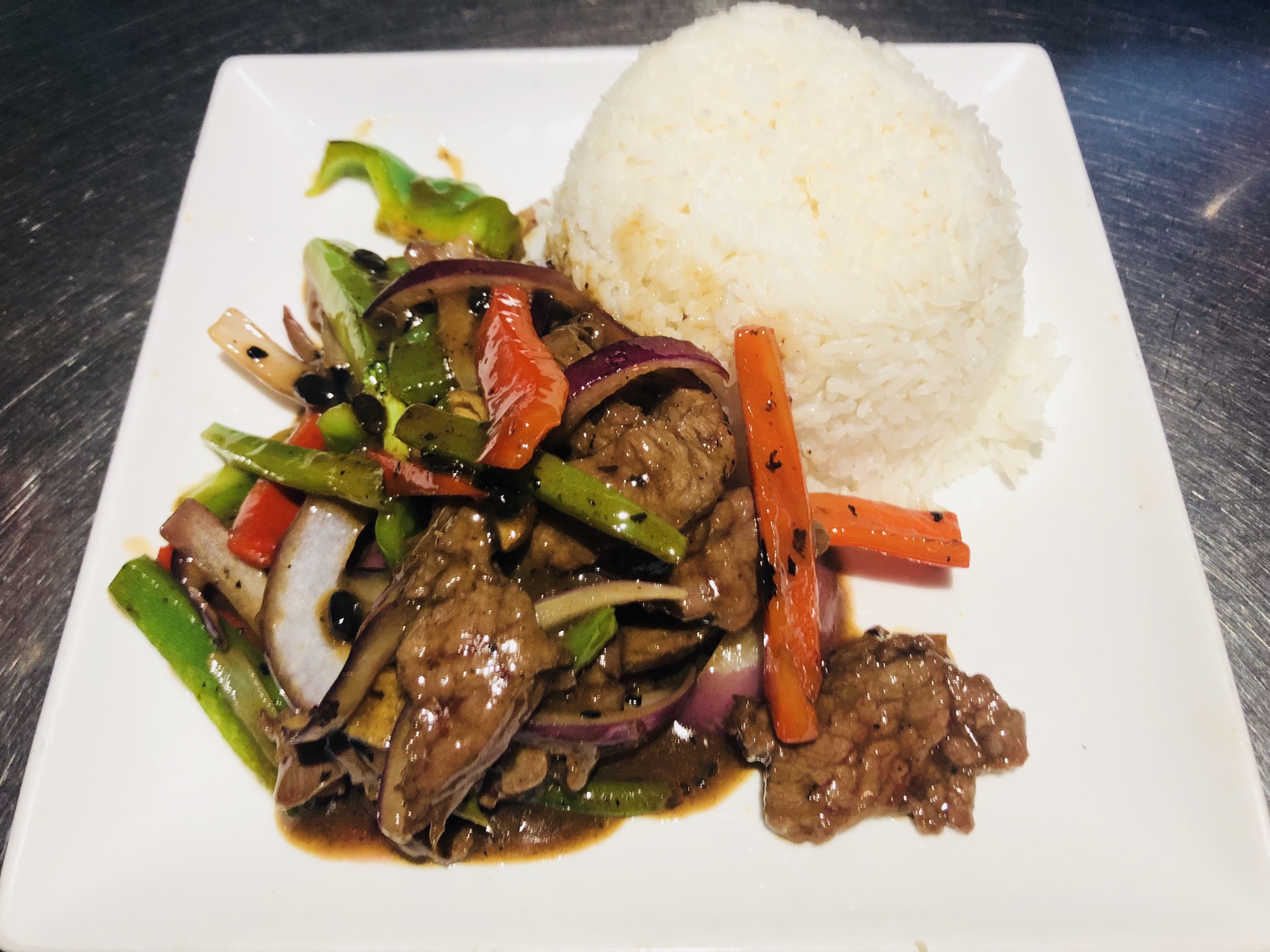 Order R14. Meat in Black Bean Sauce on Rice food online from WK Restaurant store, New York on bringmethat.com