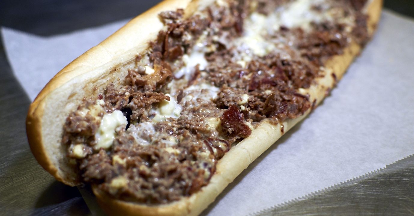 Order Cheese Steak food online from Salvatores Pizzeria store, Niles on bringmethat.com