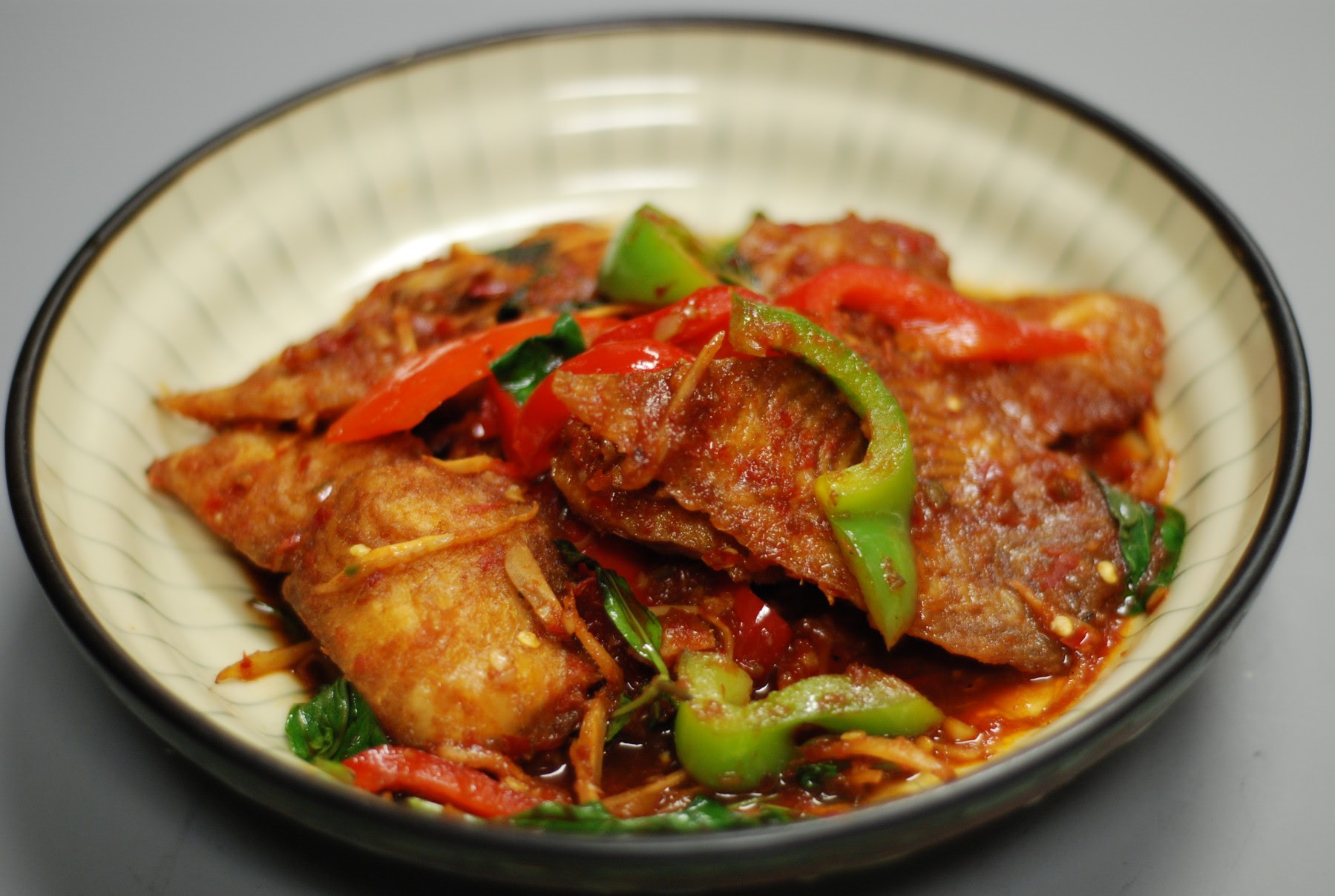 Order Spicy Catfish  food online from Thaitaste Restaurant store, Los Angeles on bringmethat.com