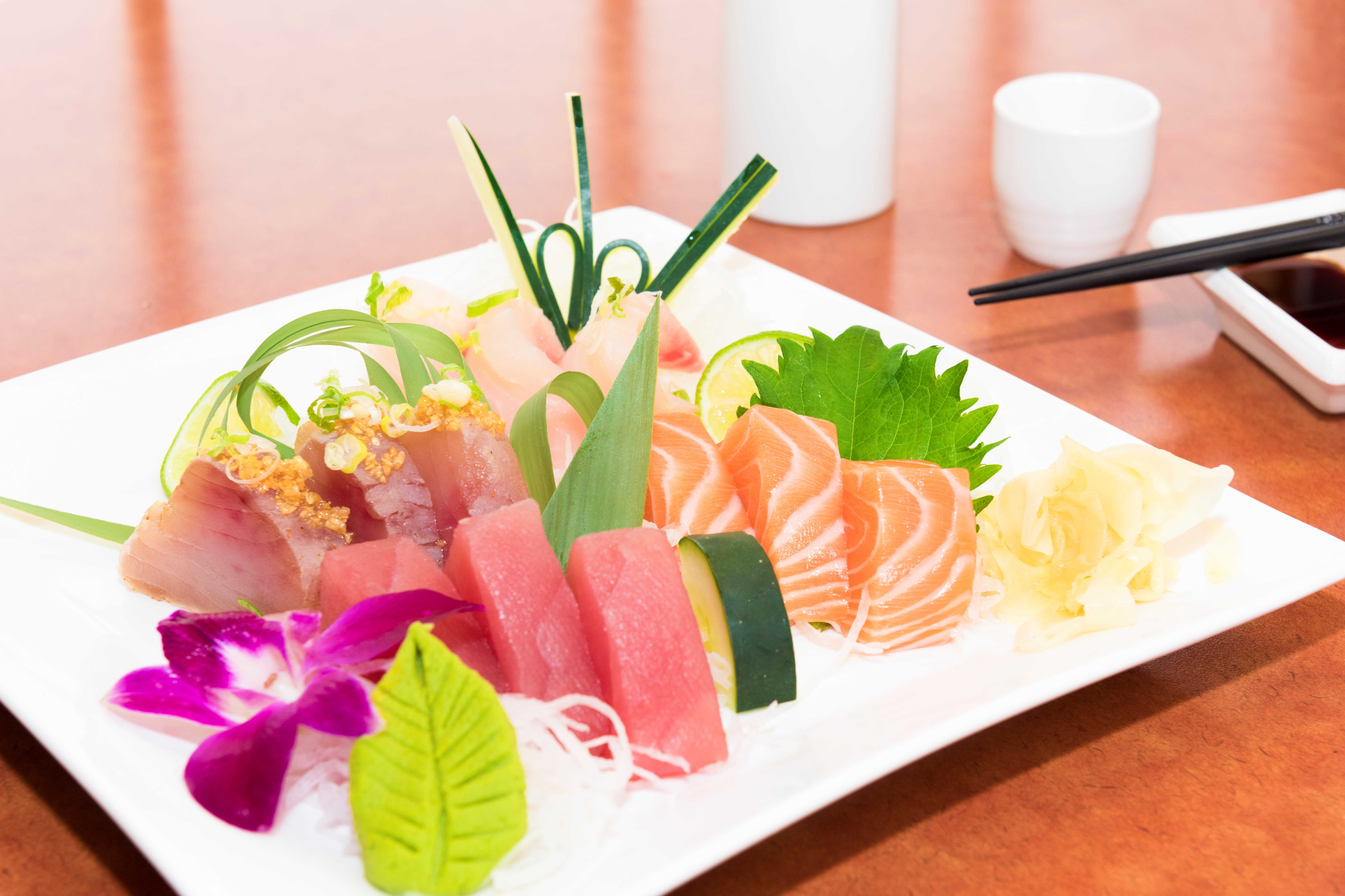 Order Kiku Sashimi Platter food online from Matsu Sushi Bar store, Houston on bringmethat.com