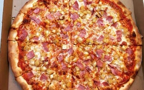 Order 17. Hawaiian Pizza - Small 12" (8 Slices) food online from Hometown Pizza Of Southbury store, Southbury on bringmethat.com